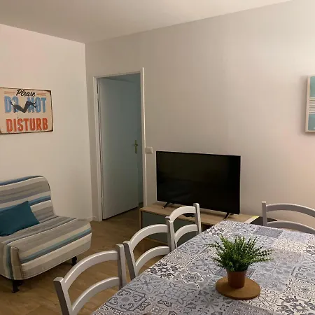 Disney, Very Spacious Comfortable 3 Bedrooms Family Apartment, 8 Pers, Wifi, Netflix Chessy (Seine-et-Marne)