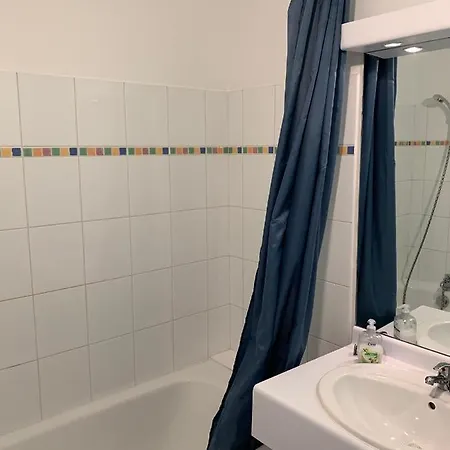 Disney, Very Spacious Comfortable 3 Bedrooms Family Apartment, 8 Pers, Wifi, Netflix Apartment *